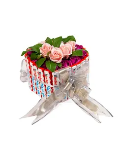 Мыльный букет со сладостями Кinder 10000 Мыльные цветы, букеты ручной работы