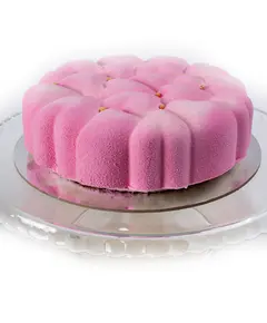 Муссовый торт с начинкой клубника- маракуйя 1кг 12000 La patissiere, ​кондитерская