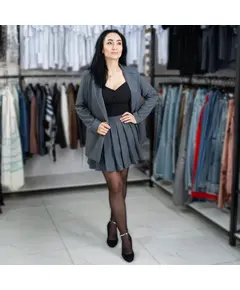 Женский костюм серого цвета пиджак и теннисная юбка 15500 Фифочка, магазин женской одежды