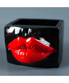 Кашпо из гипса "Красные губы" 1500 Игрушкин мир, мягкие игрушки ручной работы