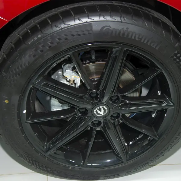 Автомобиль Changan Uni-V Tech 1.5T 2WD 7DCT 12490000 Changan Kokshetau, ​автосалон