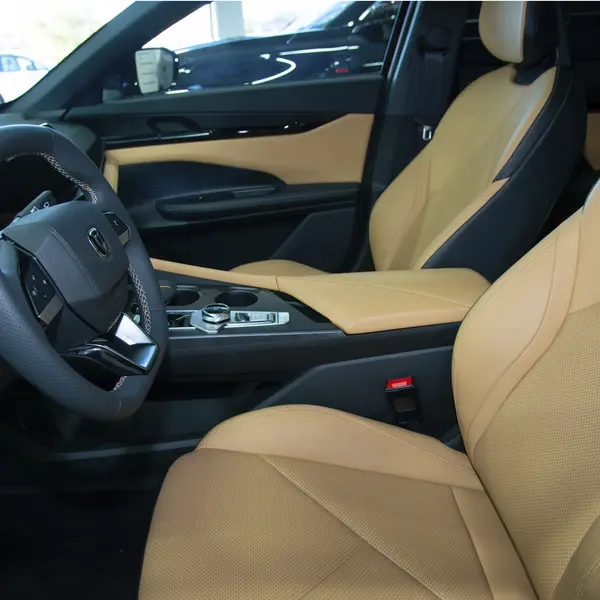 Автомобиль Changan Uni-V Tech 1.5T 2WD 7DCT 12490000 Changan Kokshetau, ​автосалон