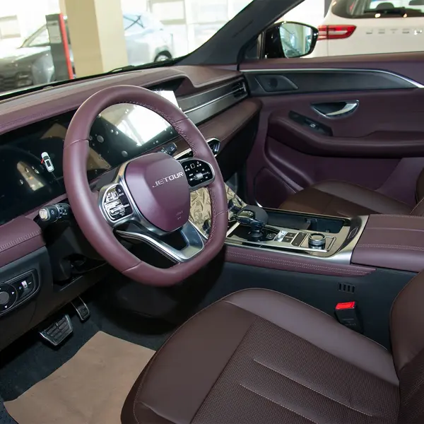 Автомобиль Jetour X90 2.0T 7DCT Plus Цвет:черный 13490000 Jetour, ​автосалон