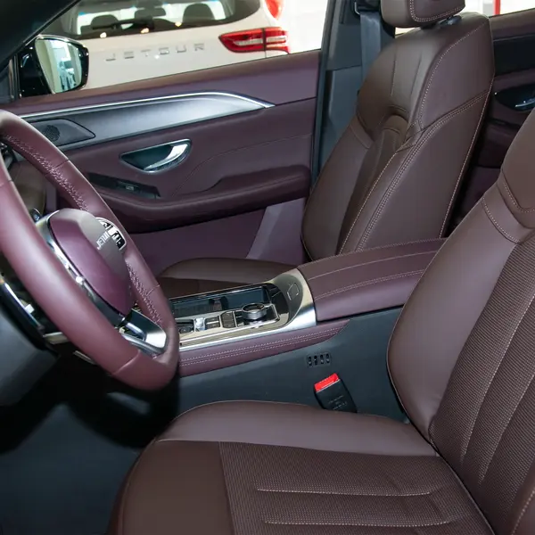 Автомобиль Jetour X90 2.0T 7DCT Plus Цвет:черный 13490000 Jetour, ​автосалон