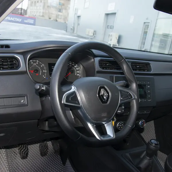 Автомобиль Renault Arkana 2020 года 9800000 Тойота сервис Кокшетау, ​автосалон