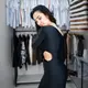 Платье женское черного цвета с одним рукавом 16500 Фифочка, магазин женской одежды